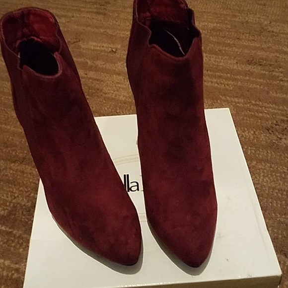 Boots - Picture 1 of 2